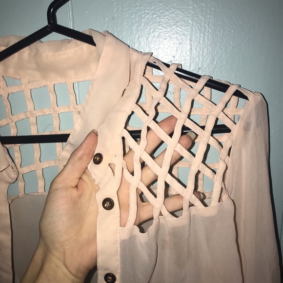 Semi sheer pink large button up by truth - Picture 7 of 8